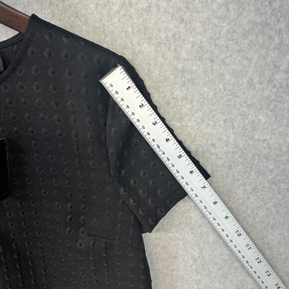 Attention Top Womens Medium Black Textured 100% Polyester Short Sleeve Pullover - Picture 14 of 14